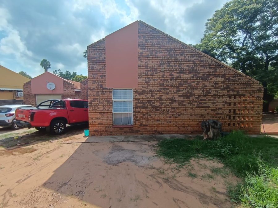 3 Bedroom Property for Sale in Safari Gardens North West